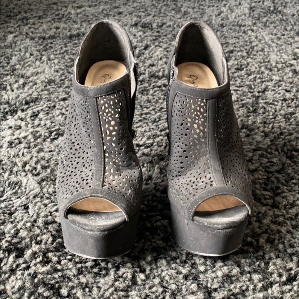 Black Platform Heels